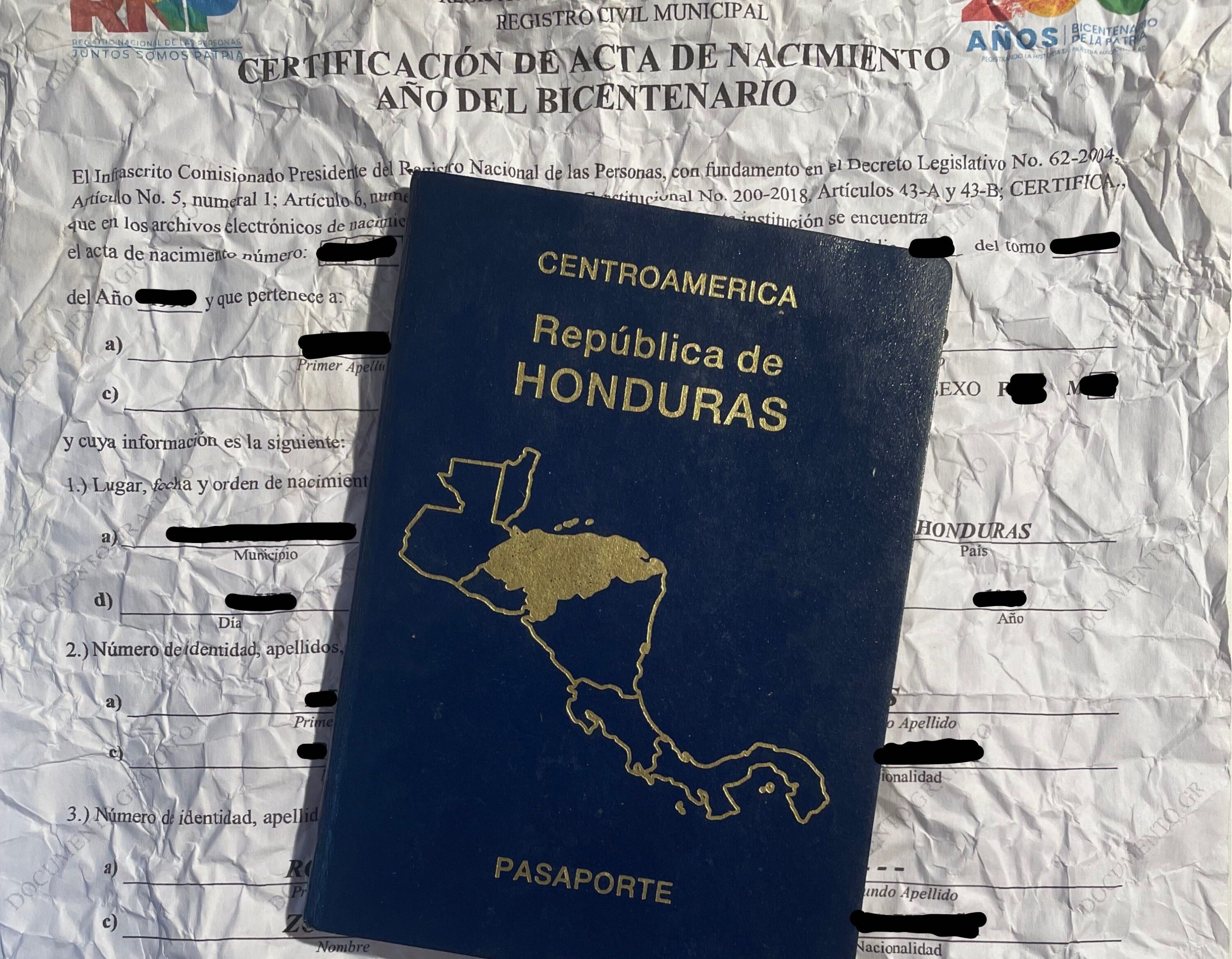 A honduran passport.